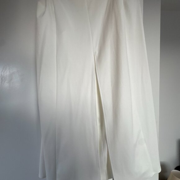 Katie May Boss Lady Cape Sleeves Mini Dress Ivory Padded Shoulders Sz Medium - Picture 11 of 12